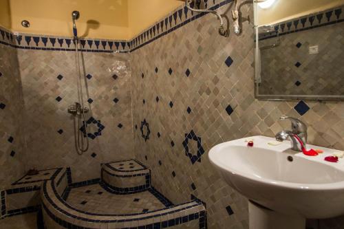 Un baño de Riad Ibn Khaldoun
