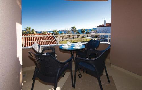 Lovely Apartment In Bibinje With Swimming Pool