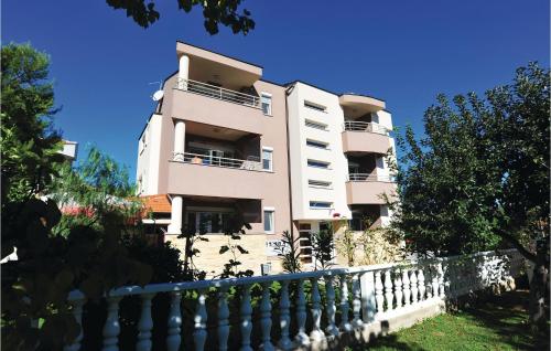 Lovely Apartment In Bibinje With Swimming Pool