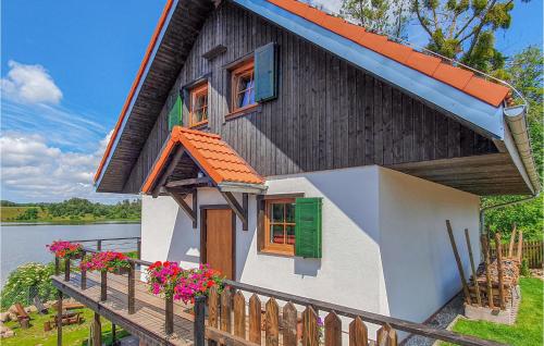 Beautiful Home In Podwilczyn With Sauna