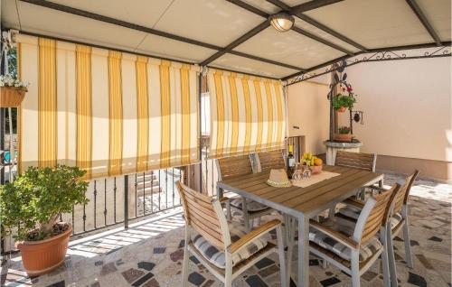 Amazing Apartment In Porec