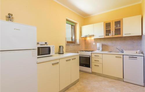 Amazing Apartment In Porec