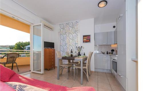 Two-Bedroom Apartment In Vodice