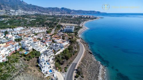 Wonderful Apt with Sea View & Large Terrace
