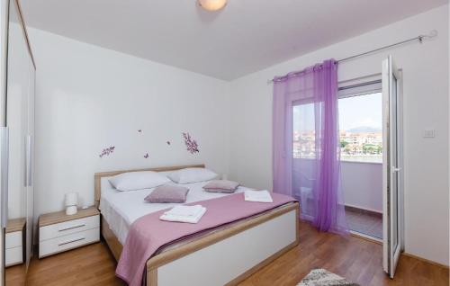 Four-Bedroom Holiday Home In Stobrec