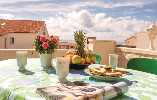 Two-Bedroom Apartment Makarska With Sea View 02