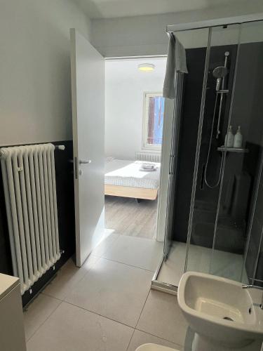 Ένα μπάνιο στο The Lakeside Apartment - Strategic position!