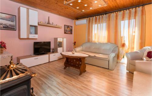 Awesome Apartment In Pula With Wifi