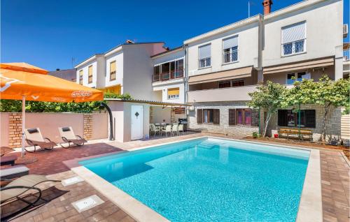 4 Bedroom Beautiful Apartment In Pula