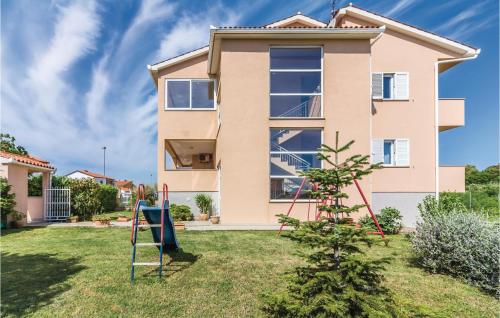 Gorgeous Apartment In Pula With Wifi