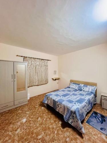 Postel nebo postele na pokoji v ubytování Cozy 4 bedroom apartment in Plaine Magnien