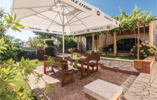 Stunning Home In Pula With Wifi