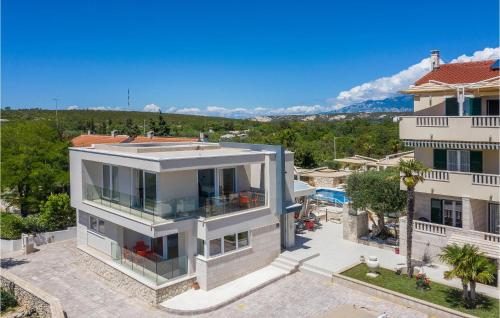 Nice Home In Novalja With Wifi