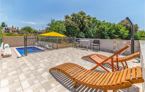 Beautiful Apartment In Pula With Swimming Pool