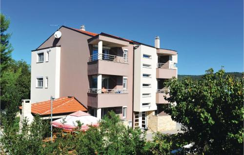 Cozy Apartment In Bibinje
