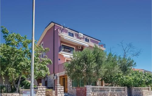 Cozy Apartment In Novi Vinodolski With Wifi