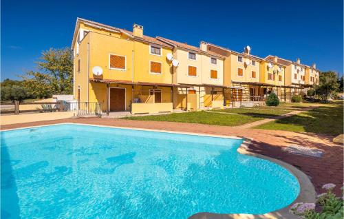 Stunning Apartment In Vabriga With Wifi