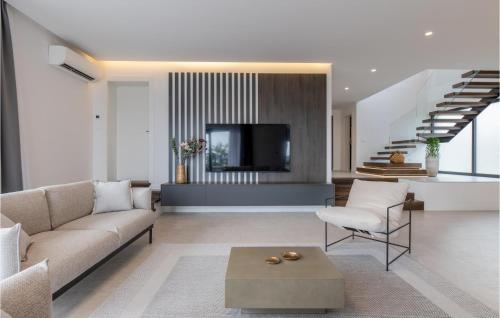 Nice Home In Kastel Stari With Sauna