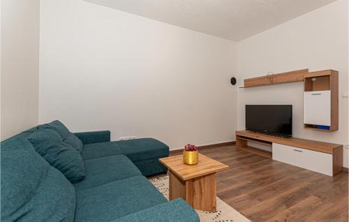 1 Bedroom Stunning Apartment In Vodice