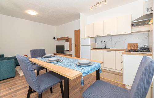 1 Bedroom Stunning Apartment In Vodice