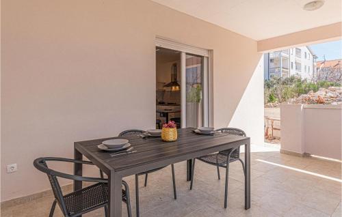1 Bedroom Stunning Apartment In Vodice