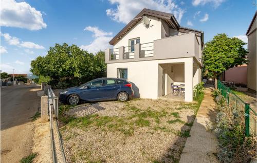 Nice Apartment In Vir With Wifi