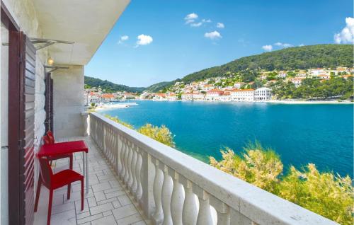 Holiday Home Pucisca Put Macela