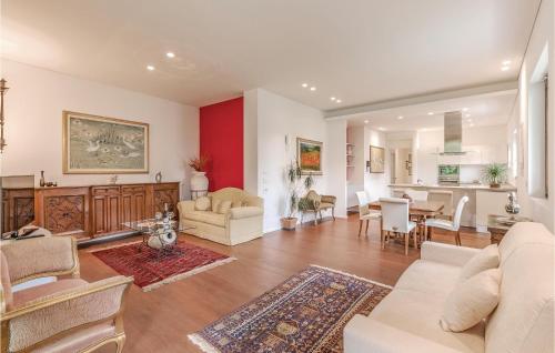 A seating area at Gorgeous Home In Borgo San Dalmazzo Cn