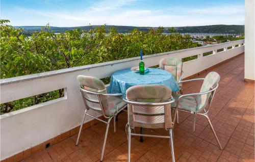 2 Bedroom Beautiful Apartment In Punat