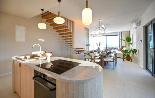 Nice Home In Makarska With Heated Swimming Pool