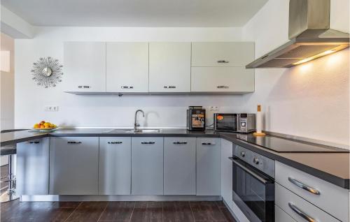 Pet Friendly Home In Pula