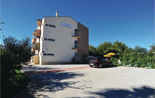 Awesome Apartment In Bibinje
