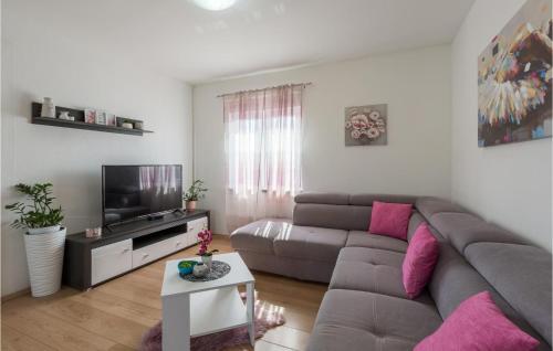 Stunning Home In Pula
