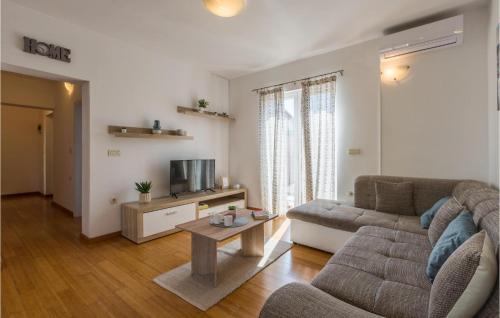 Stunning Home In Pula