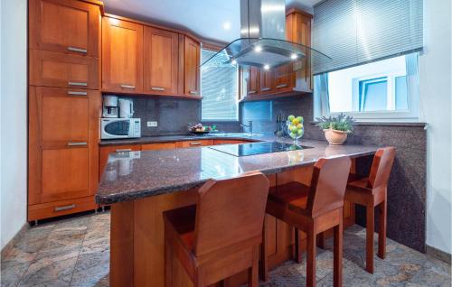 Nice Apartment In Pula With Swimming Pool