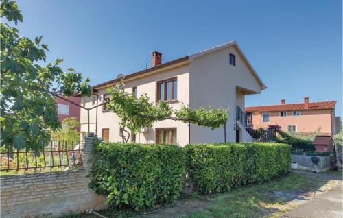 Two-Bedroom Apartment In Fazana