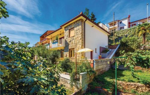 1 Bedroom Stunning Apartment In Rabac