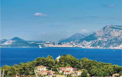 One-Bedroom Apartment In Cavtat