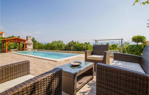 Bazén v ubytování Studio Apartment In Labin nebo v jeho okolí