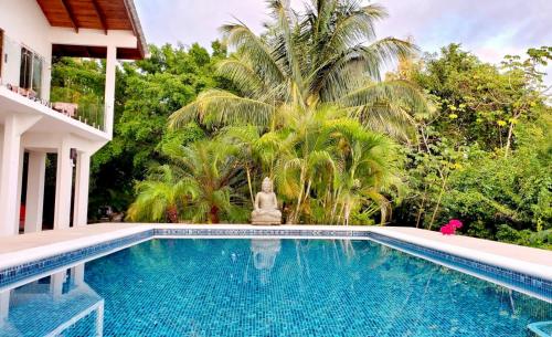 Kolam renang di atau dekat dengan Villa Azul