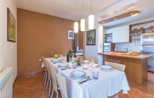 Awesome Apartment In Pula With Wifi