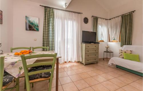 Posteľ alebo postele v izbe v ubytovaní Cozy Apartment In Sukosan With Wifi