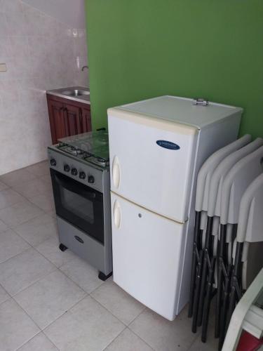 Kuchyň nebo kuchyňský kout v ubytování Djon’s Place