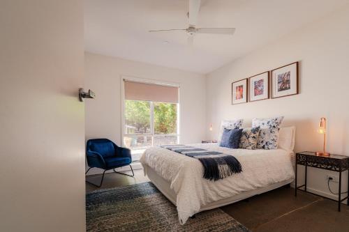 Ένα ή περισσότερα κρεβάτια σε δωμάτιο στο Omaroo High Country Retreat