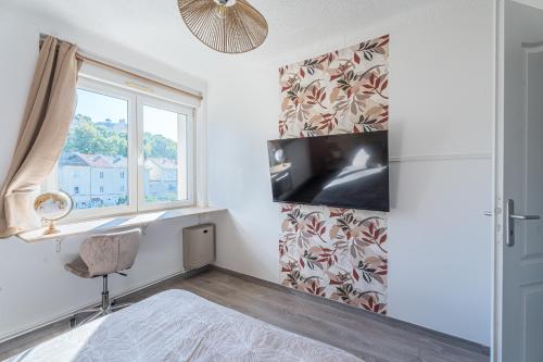 Photo de la galerie de l'établissement Chambre Sophie - 2 SDB - Balcon - WIFI - Parking, à Joeuf