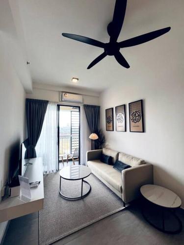 Χώρος καθιστικού στο Sunsuria Forum - Maya Homes