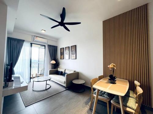 Χώρος καθιστικού στο Sunsuria Forum - Maya Homes