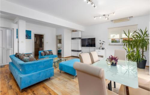 2 Bedroom Beautiful Apartment In Rijeka