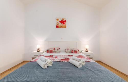 2 Bedroom Amazing Apartment In Pula