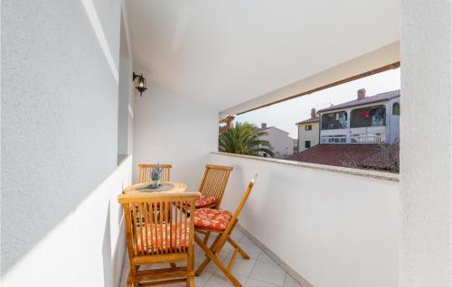 2 Bedroom Amazing Apartment In Pula